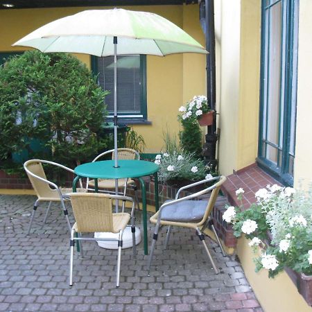 Hotel Alga Устка Екстериор снимка