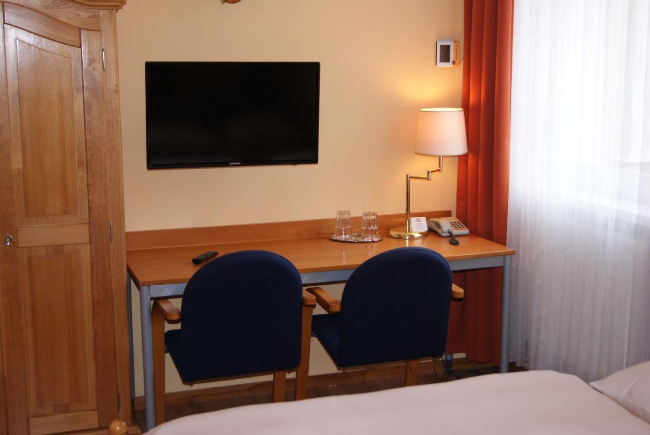 Hotel Alga Устка Екстериор снимка
