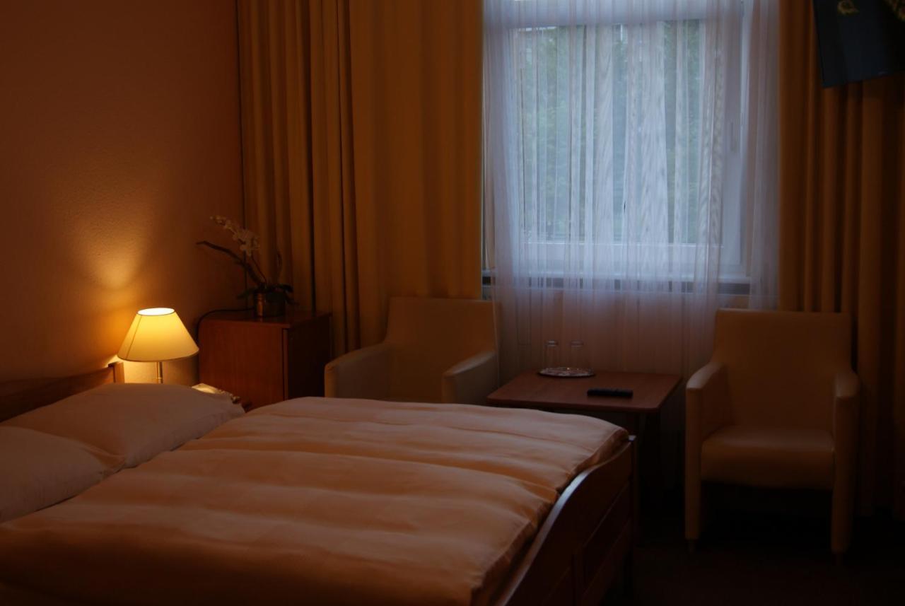 Hotel Alga Устка Екстериор снимка