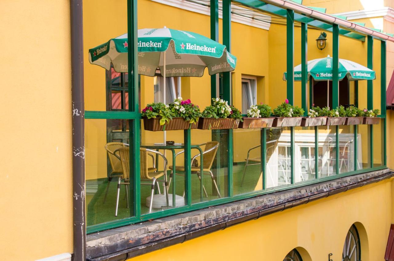 Hotel Alga Устка Екстериор снимка