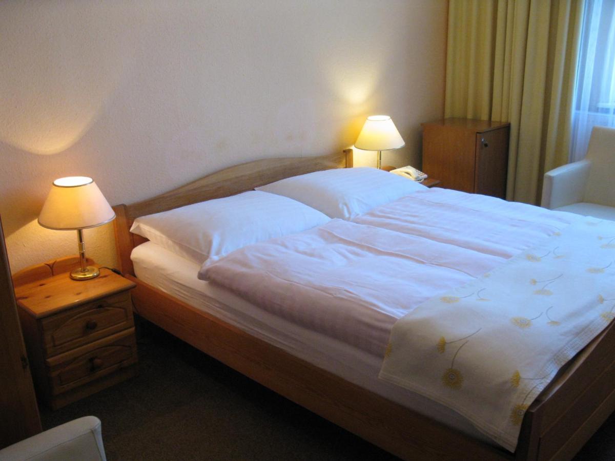 Hotel Alga Устка Екстериор снимка