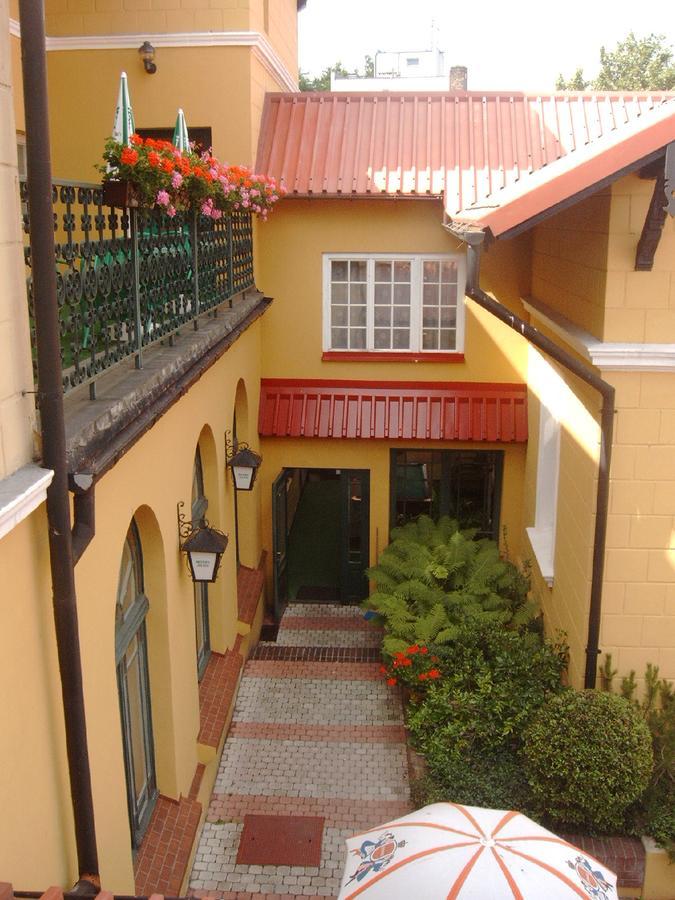 Hotel Alga Устка Екстериор снимка