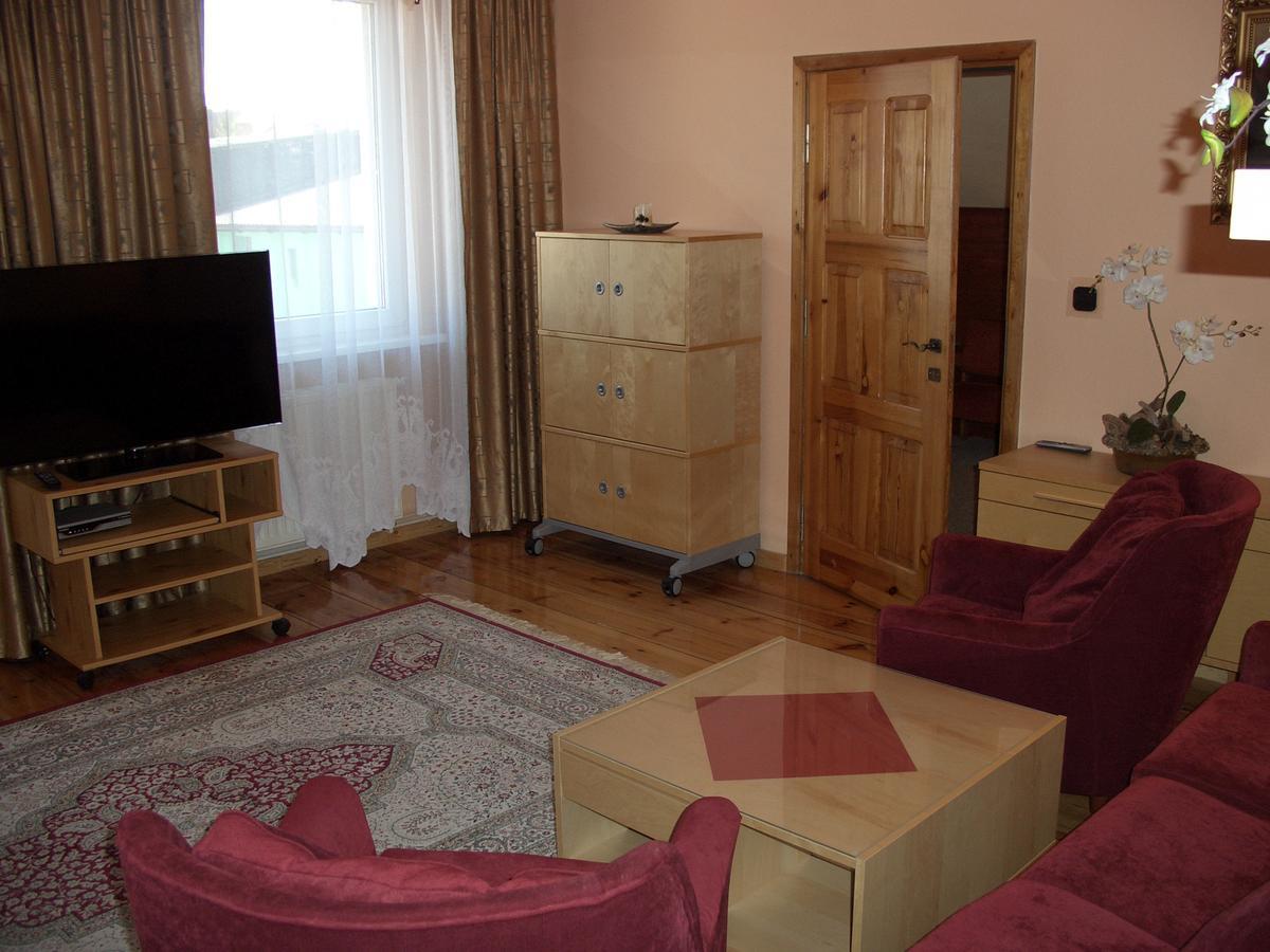 Hotel Alga Устка Екстериор снимка